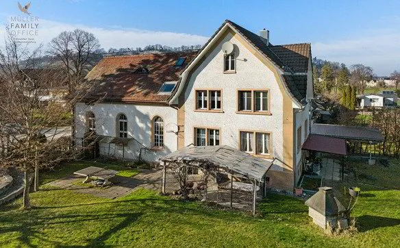 Aussergewöhnliches Einfamilienhaus (ehemaliges Kirchlein) an ruhige... - Photo 5