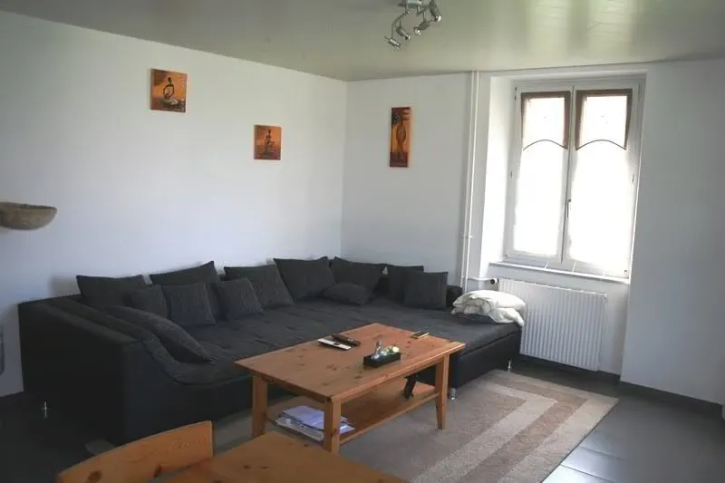 A louer charmant appartement de 3,5 pièces au rez-de-chaussée d'un petit immeuble - Photo 5