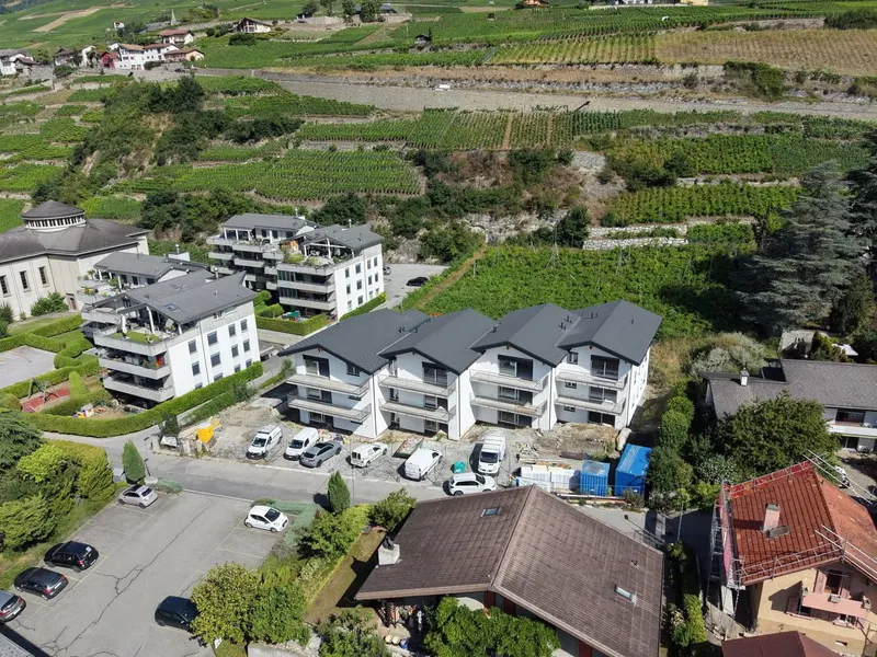 Neue 3,5-Zimmer-Wohnung mit Panoramablick in Conthey - Photo 3