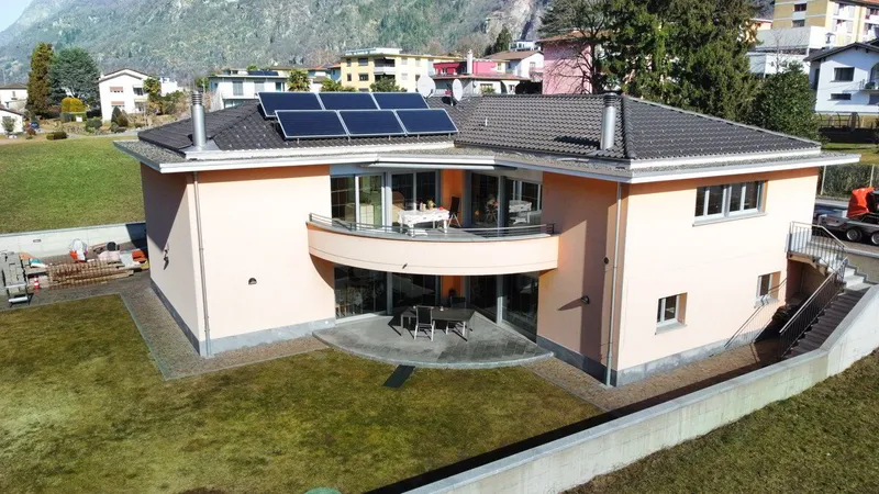 Ihr privates Paradies: Luxuriöse Villa mit Indoor-Pool und Traumgarten - Photo 2
