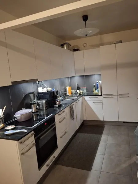 À louer – Appartement de 4 pièces avec loggia au 19ᵉ étage - Photo 4