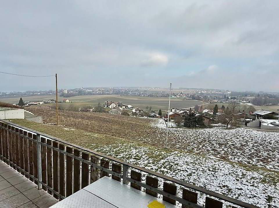 Châtillon, maison individuelle de 4.5 pces avec grand jardin