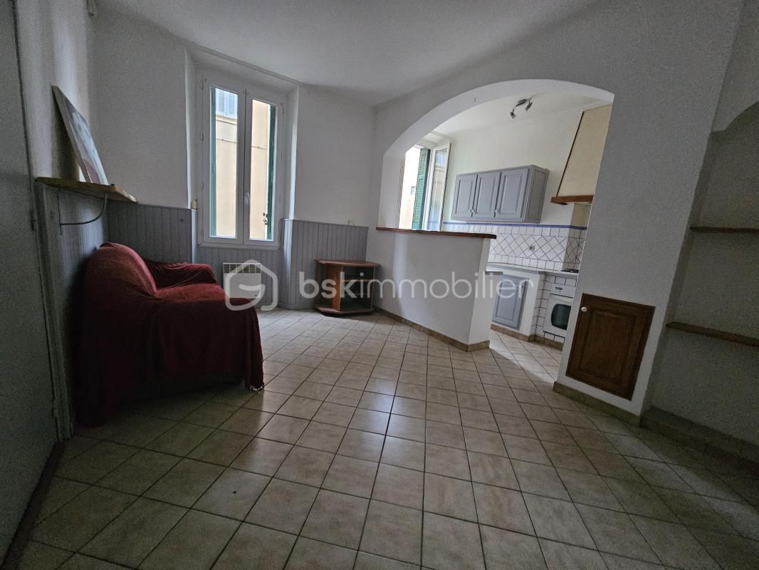 À VIDAUBAN (VAR)- APPARTEMENT T1 31M²- RDC