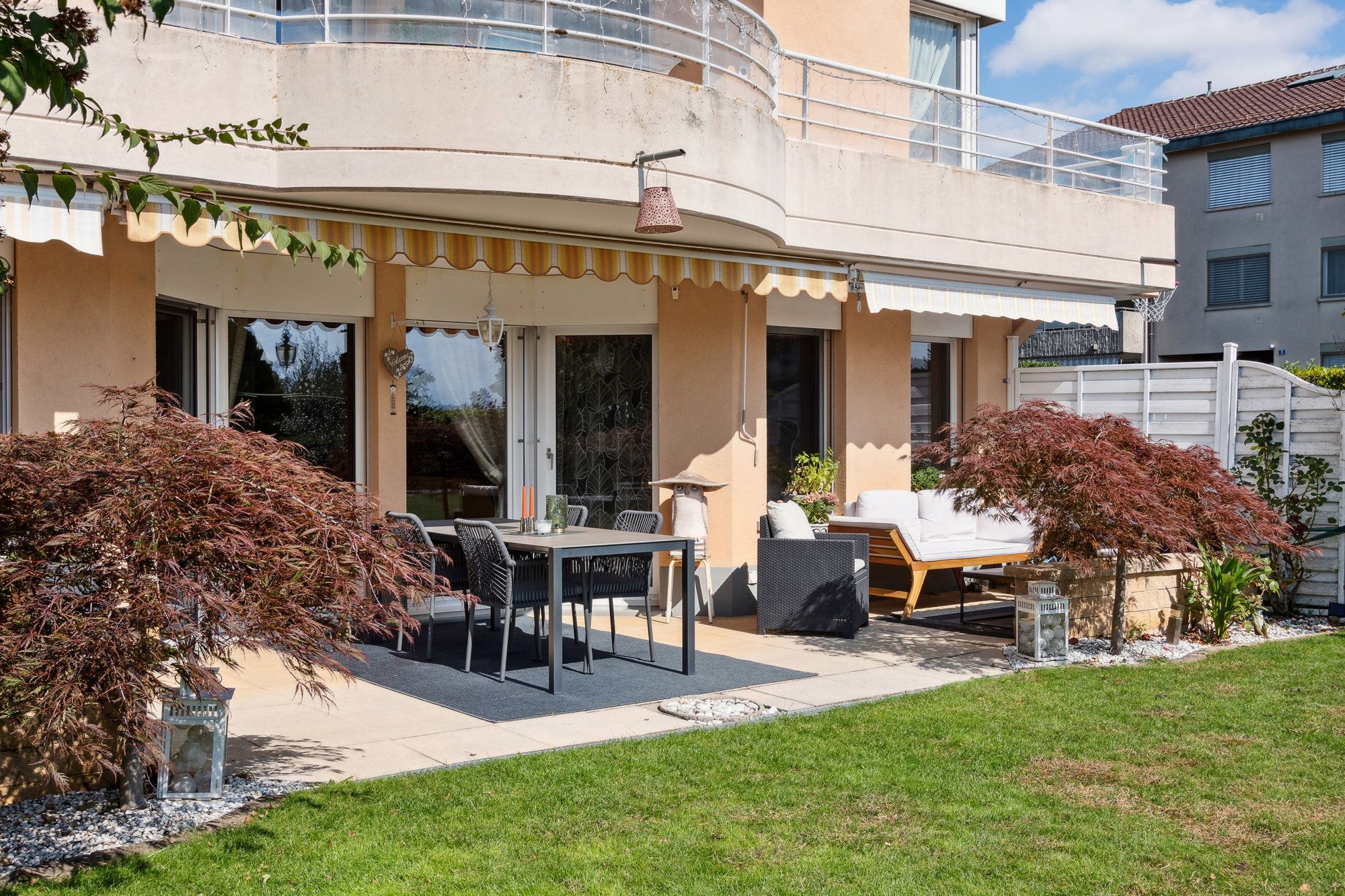 Appartement avec terrasse et jardin proche du lac