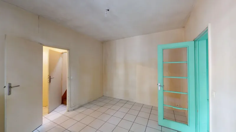 Exclusivité Guy Hoquet : Maison de ville avec extérieur et box à Montreuil - Photo 4