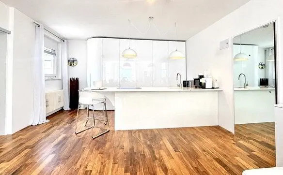 3 Zimmer-Wohnung im Dachgeschoss mit schöner Seesicht / appartament... - Photo 2