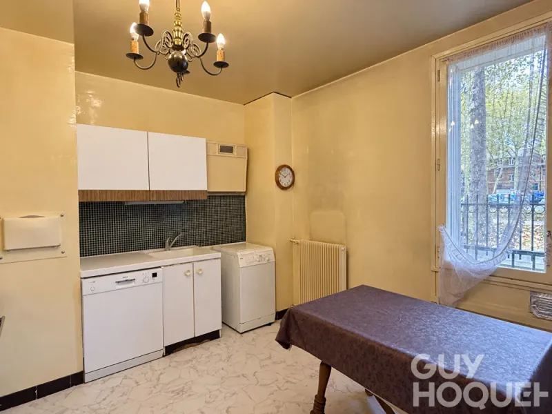 Versailles - Appartement familial de 115 m², réception plein sud, 3 chambres , grande cave et parking - Photo 2