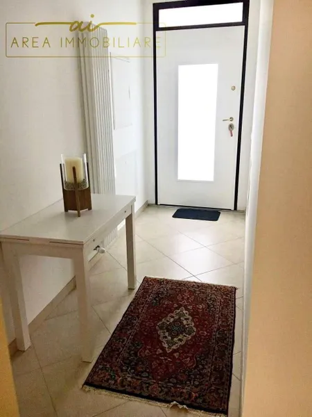 AMPIO E MODERNO 2.5 LOCALI CON CORTILE PRIVATO - Photo 3