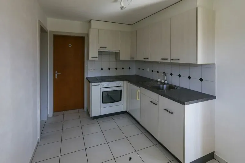 Haus mit 3 Wohnungen und Doppelgarage - Photo 2