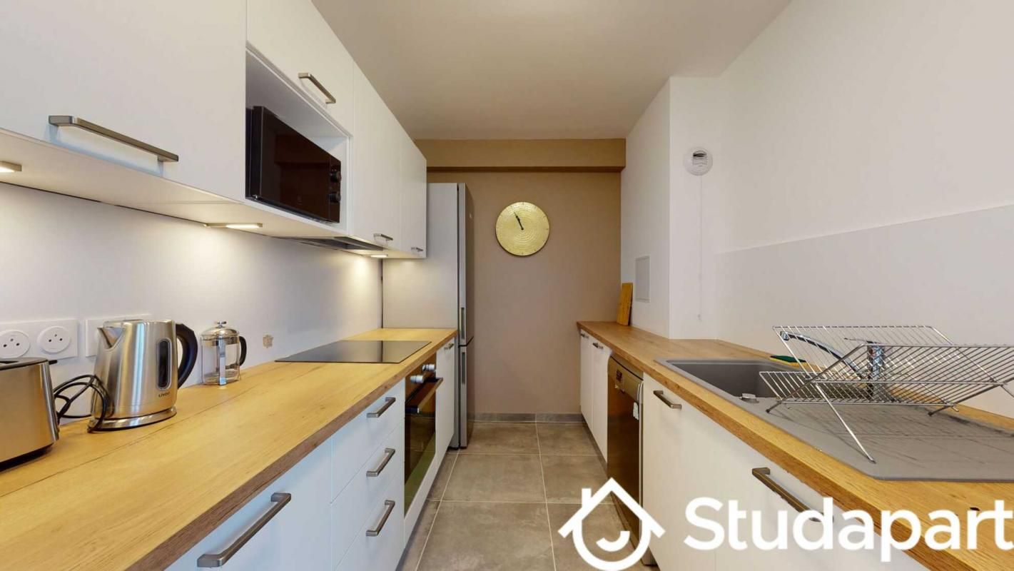 Chambre dans une colocation de 12m2