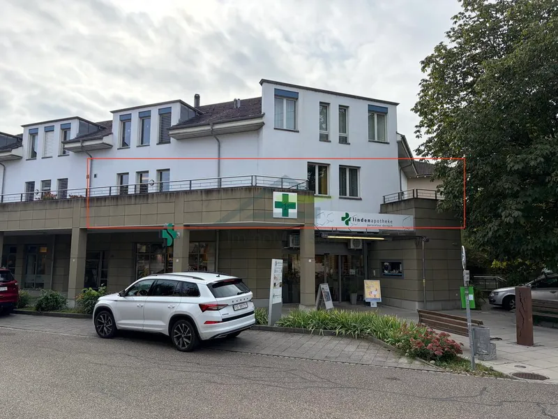 helle 4.5-Zimmer mit 3 Terrassen und AEP an der Bahnhofstrasse Dornach - Photo 2