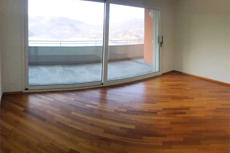 Elegante villa indipendente con splendida vista lago a Muzzano - Photo 4