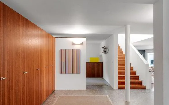 Wohntraum im Bauhausstil mit weitläufigem Garten und Pool - Photo 2