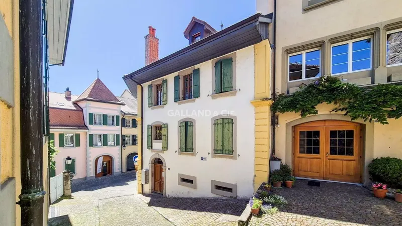 Très bel appartement spacieux et plein de charme de 3,5 pièces - Photo 2