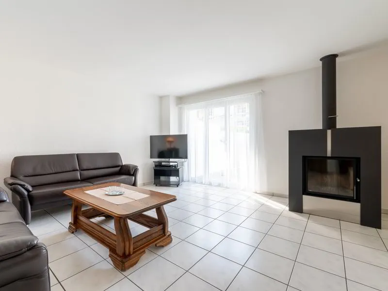 Gepflegtes Zuhause mit Wintergarten, Balkon und Cheminée - Photo 5