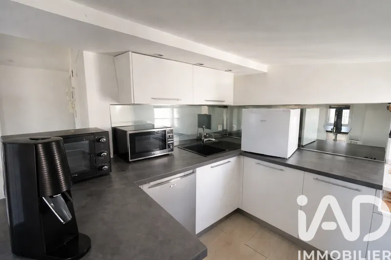 Vente Appartement 1 pièce - Photo 2