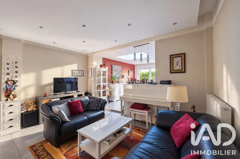 Vente Maison/villa 5 pièces - Photo 2