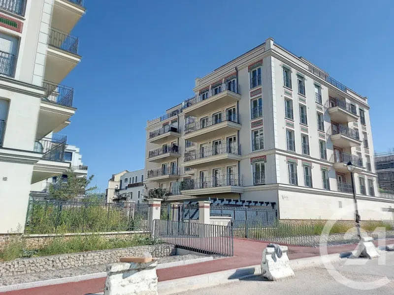 Appartement à louer, 2 pièces, Chelles