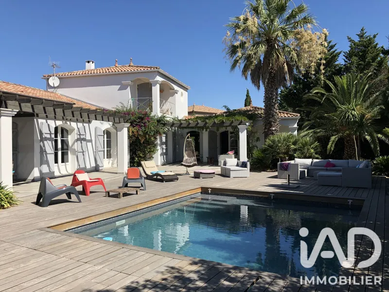 Maison à vendre, 8 pièces, 231 m², Marseillan