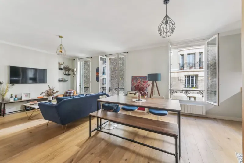 Vente Appartement de luxe Paris 18 3 Pièces 74 m² - Photo 2