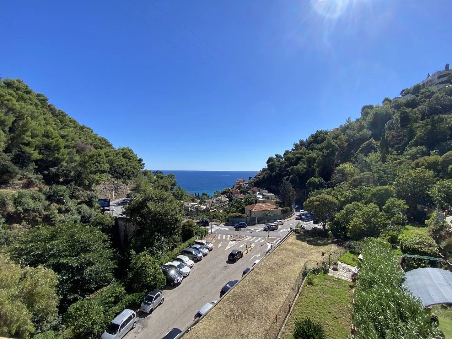 ROQUEBRUNE CAP MARTIN - 2P - GARAGE ET CAVE