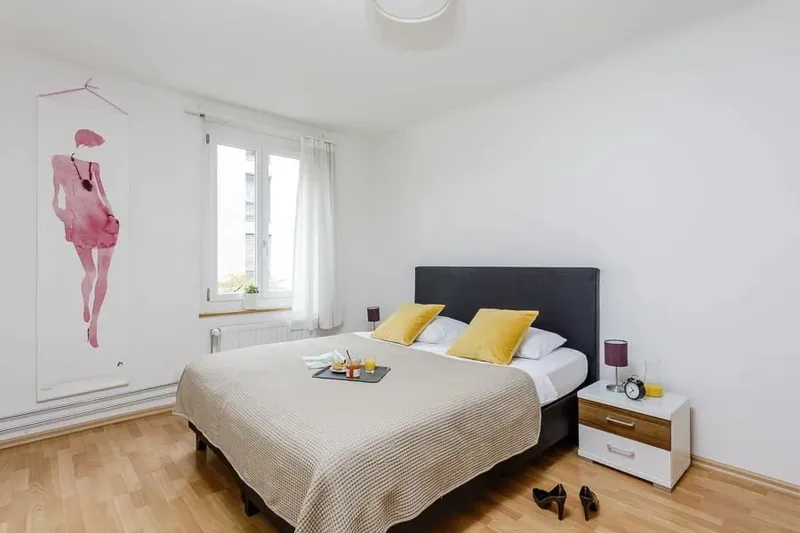 Möblierte 3.5 Zimmer Wohnung in bester Lage - Photo 3