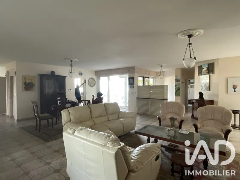 Vente Immeuble 324 m² - Photo 3