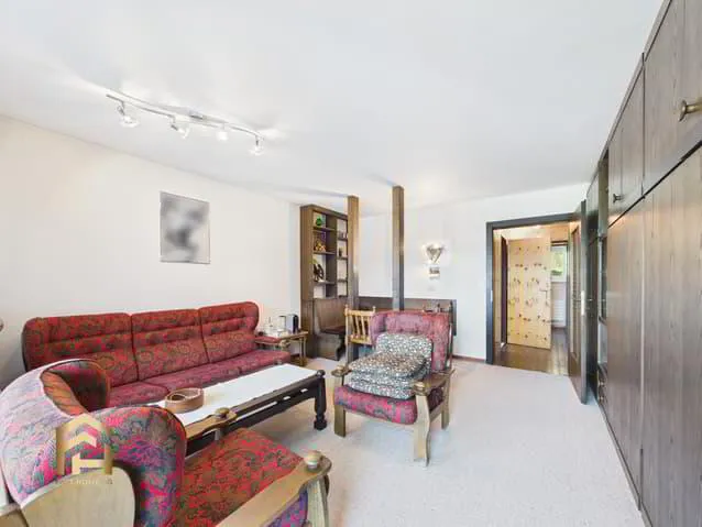 Attraktive 2.5-Zimmer-Wohnung mit 2 Balkonen und toller Aussicht - Photo 3
