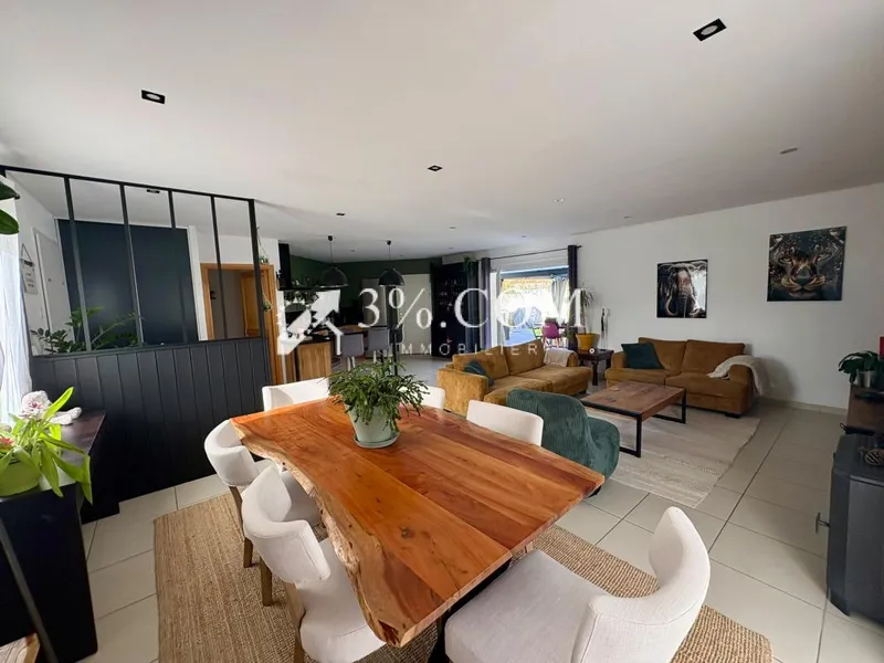 MAISON FAMILIALE AVEC PISCINE ET BEAU POTENTIEL ! - Photo 4
