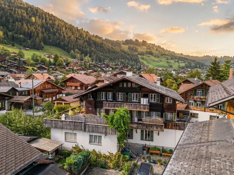Maison à vendre, 13 pièces, 270 m², Zweisimmen