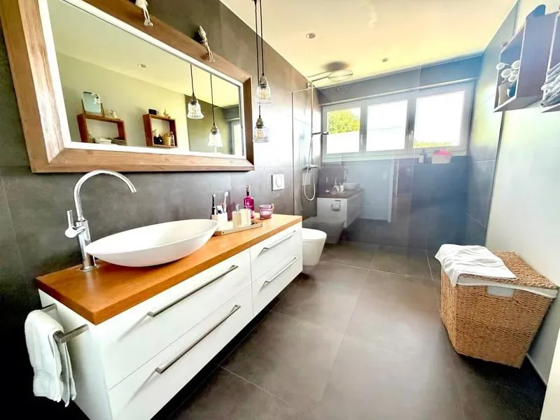 Charmante 4.5-Zimmer-Terrassenwohnung mit traumhaftem Seeblick - Photo 5