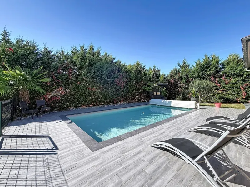 Maison - 5 pièces - 200 m² - Photo 4