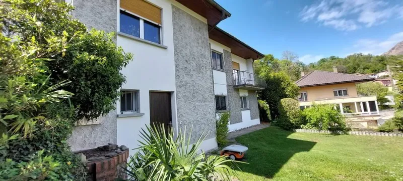 Grosses u. privates EFH mit Lift mit Grottino, Zweitwohnsitz! Ampia e prestigiosa casa unifamiliare privata con ascensore, grottino e possibilità di residenza secondaria. - Photo 3