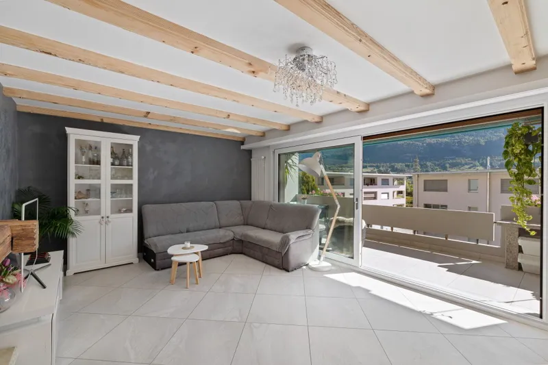 Bel appartement rénové dans le charmant village de Noës - Photo 3
