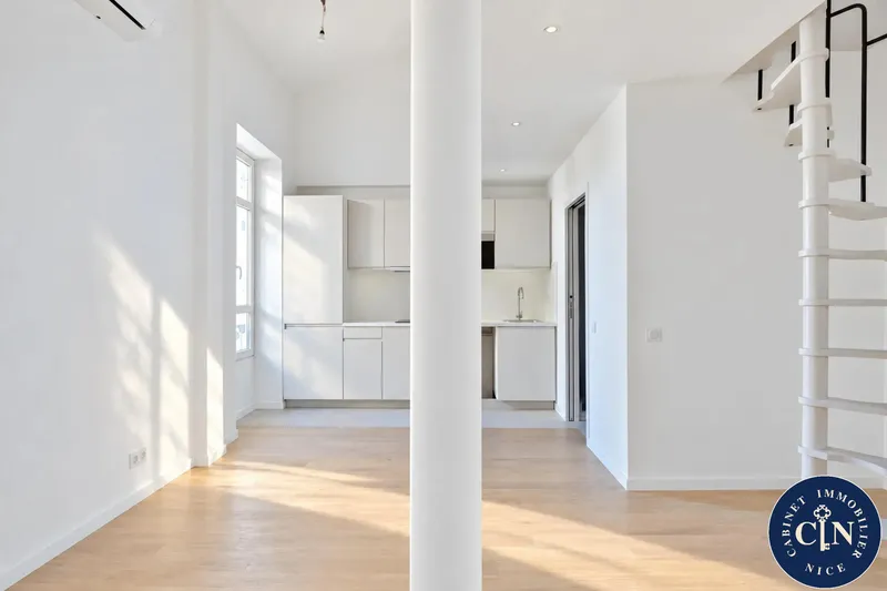 Deux pièces 28 m² - Rénové clé en main - Libération - Idéal investisseur - Photo 3