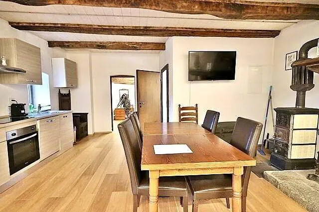 2 1/2-Zimmer-Dachgeschosswohnung mit Gartenanteil mit schöner Seesicht / 2 1/2-Zimmer-Dachgeschosswohnung mit Garten und Seeblick - Photo 3