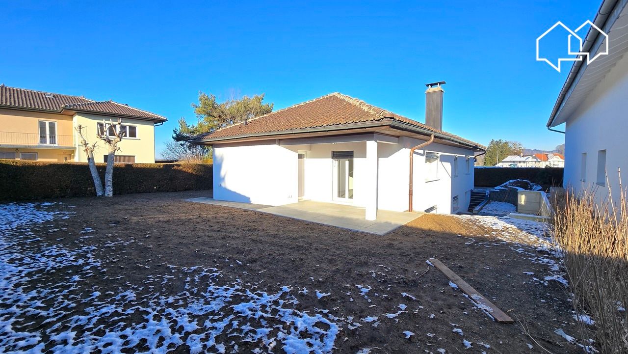 Rénovée! Maison individuelle de 2 logements