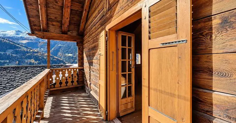 Chalet à rénover – L'âme d'une grange alpine à Sarreyer - Photo 2