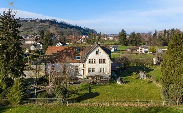Aussergewöhnliches Einfamilienhaus (ehemaliges Kirchlein) an ruhige... - Photo 4