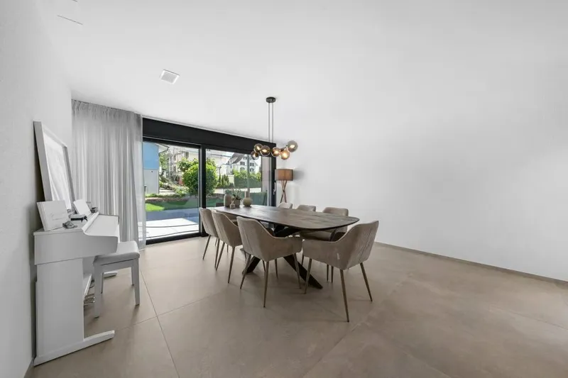 Exklusives Einfamilienhaus mit Pool, Smarthome und luxuriöser Ausstattung - Photo 5