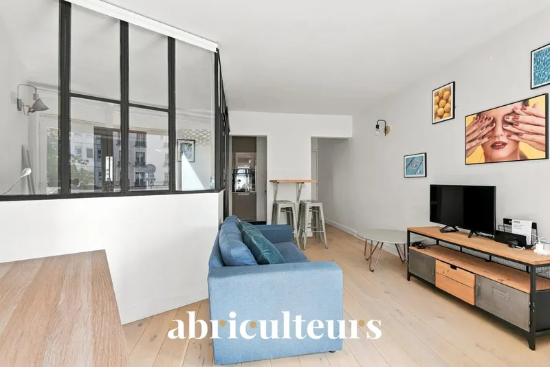 Paris 15e – Studio avec coin nuit et balcon-loggia proche de la tour Eiffel - Photo 4