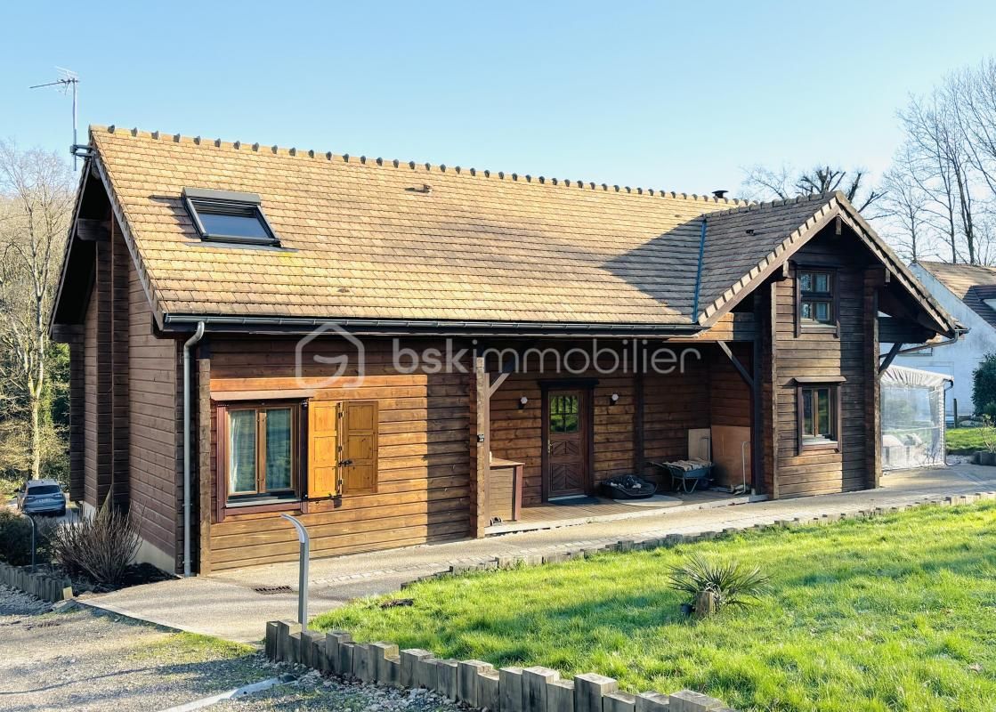 Maison en bois massif