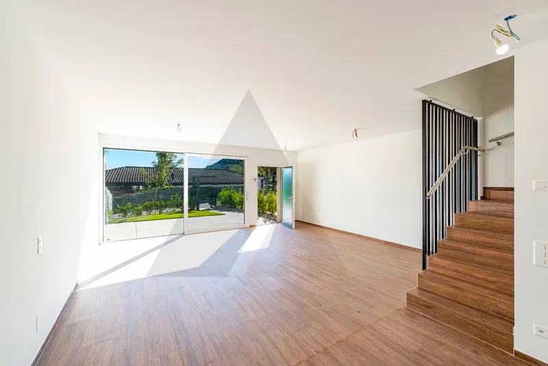 NUOVA VILLA A SCHIERA: UN'OASI DI STILE E BENESSERE - Photo 4