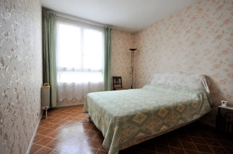COLOCATION Clichy Centre!!! 1 chambre dans un 3 pièces 70 m² meublé - Photo 2