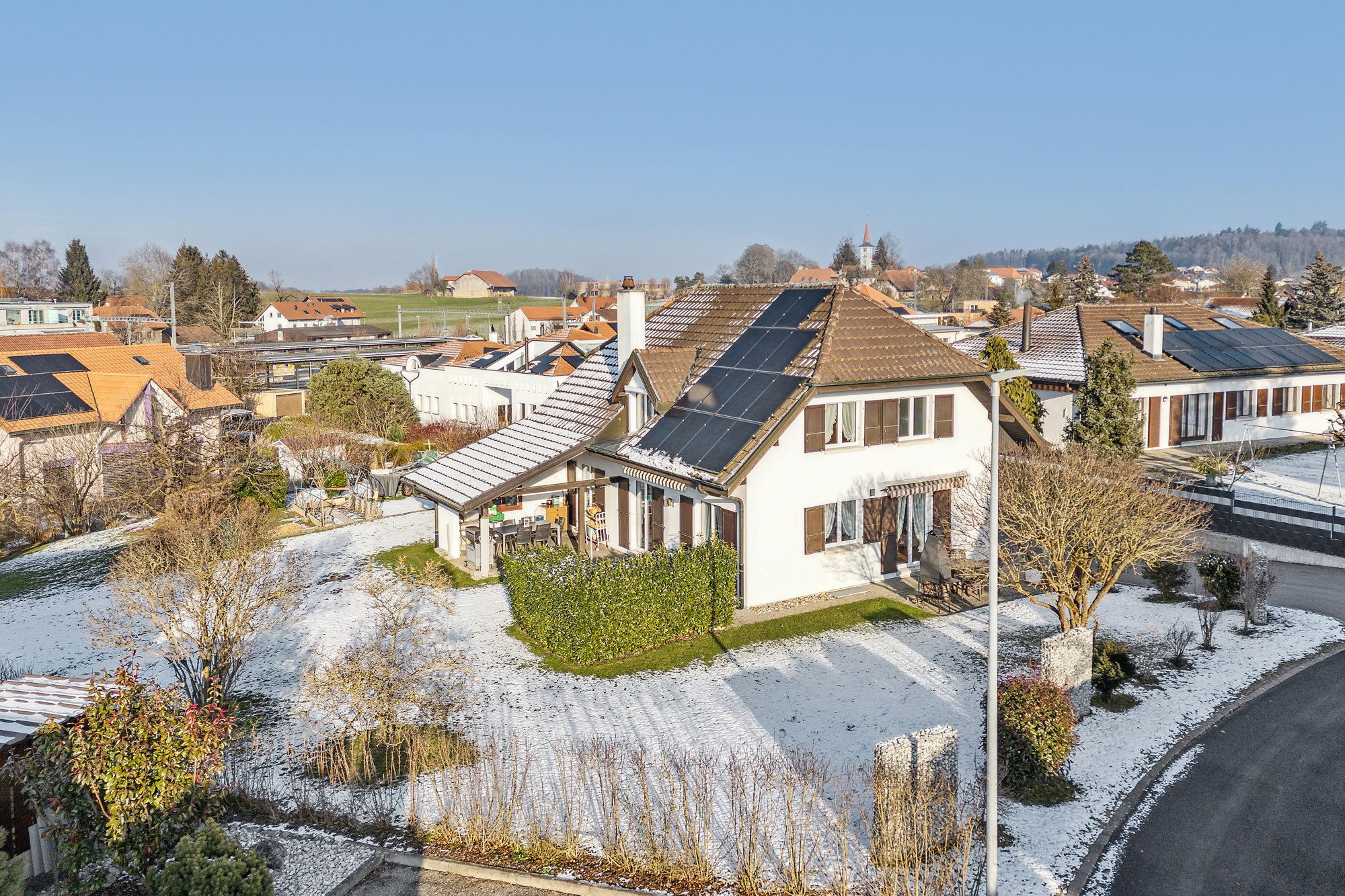 Maison familiale spacieuse dans un cadre calme et verdoyant