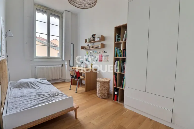 Bel appartement T4 rénové - Quartier Saint-Louis - Photo 5