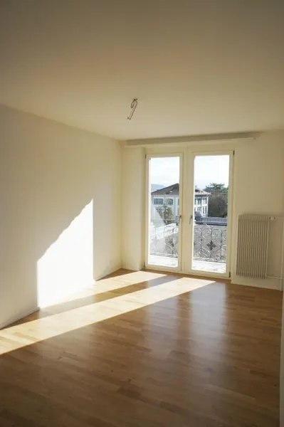 Moderne Wohnung mit See- und Bergsicht - Photo 2