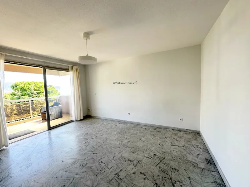 BEAU STUDIO type F1 de 28,44 m2 et sa terrasse de 10 m2 vue mer - Photo 3