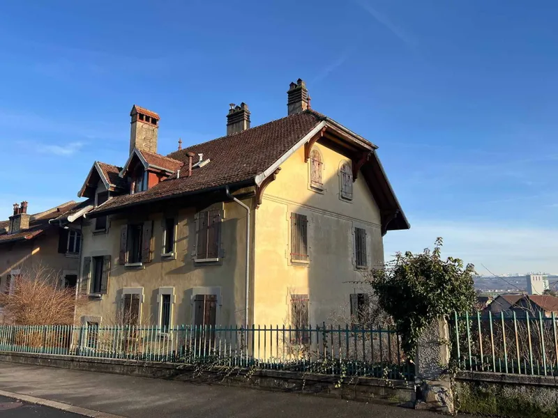 Maison à vendre, 244 m², Orbe