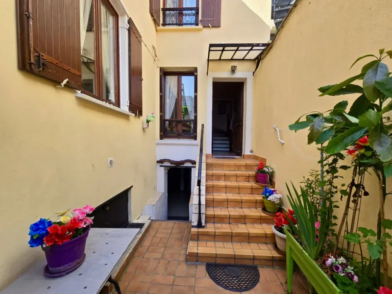 Maison 5 pièces à vendre à MONTREUIL - Photo 2